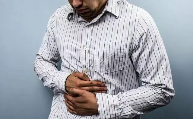 大理肛泰肛肠医院：肛瘘是怎么回事？若不及时治疗，3个危害会逐渐显现